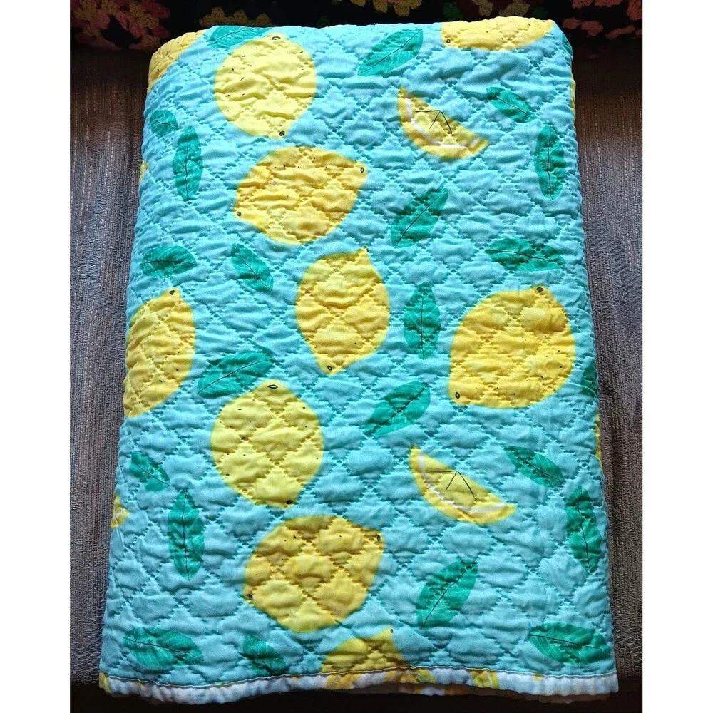 Modern Southern Home Reversible Lemon King Quilt Spread 102 x 86